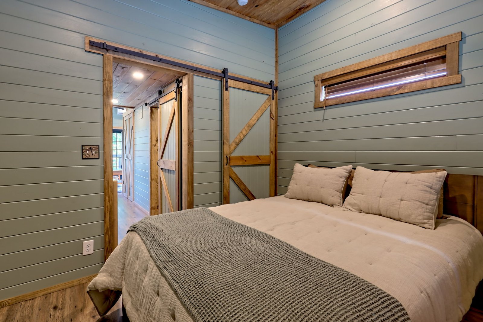 22-web-or-mls-4023 Whitehall Rd unit 112 (22)